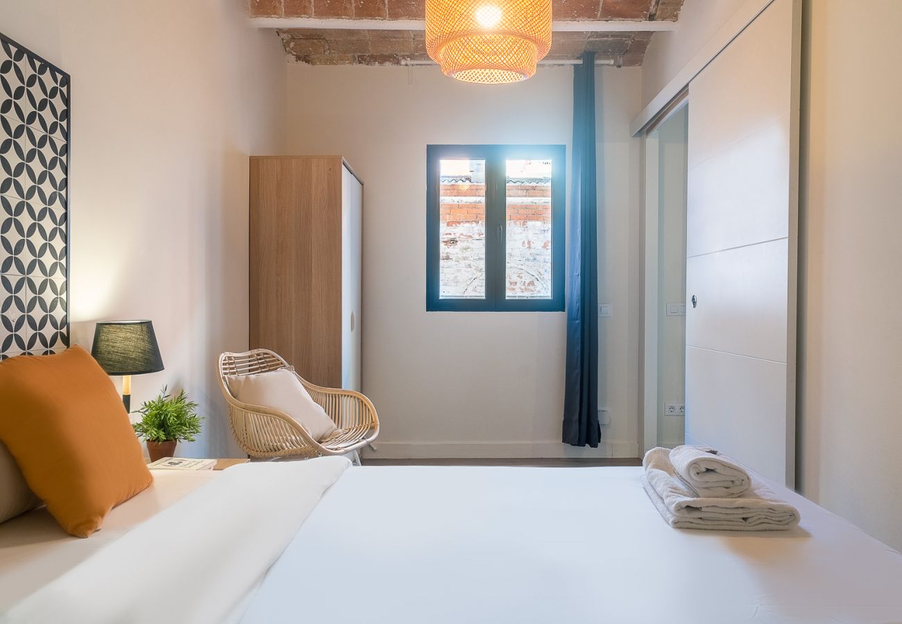 Apartamento en Hospitalet de Llobregat - Olala Modern Catalan Flat | Terrace |15m Camp Nou