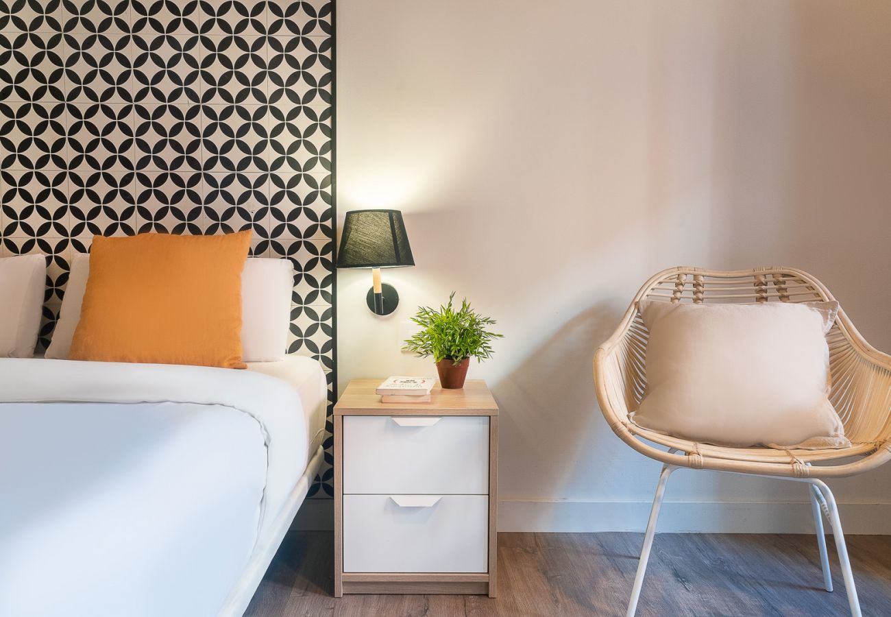 Apartamento en Hospitalet de Llobregat - Olala Modern Catalan Flat | Terrace |15m Camp Nou