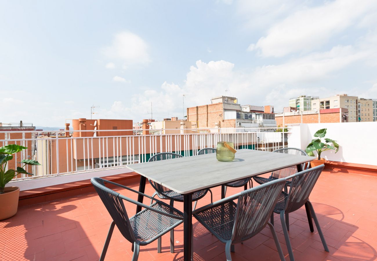 Apartamento en Hospitalet de Llobregat - Olala Urban Chill 2-Bedroom Apartment | Terrace