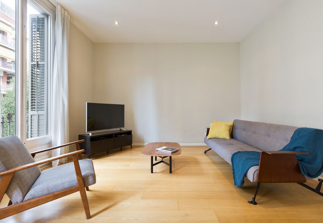 Apartamento en Barcelona - Eixample City Center 2BR Flat | 3 min. Urgell