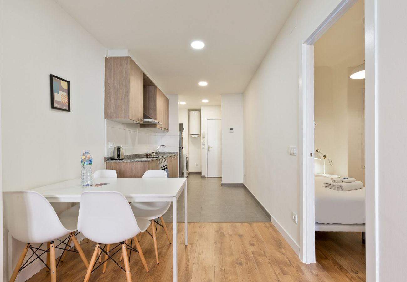 Apartamento en Hospitalet de Llobregat - Olala Santiago Apartment 2.3 | 16 min. Pl. España