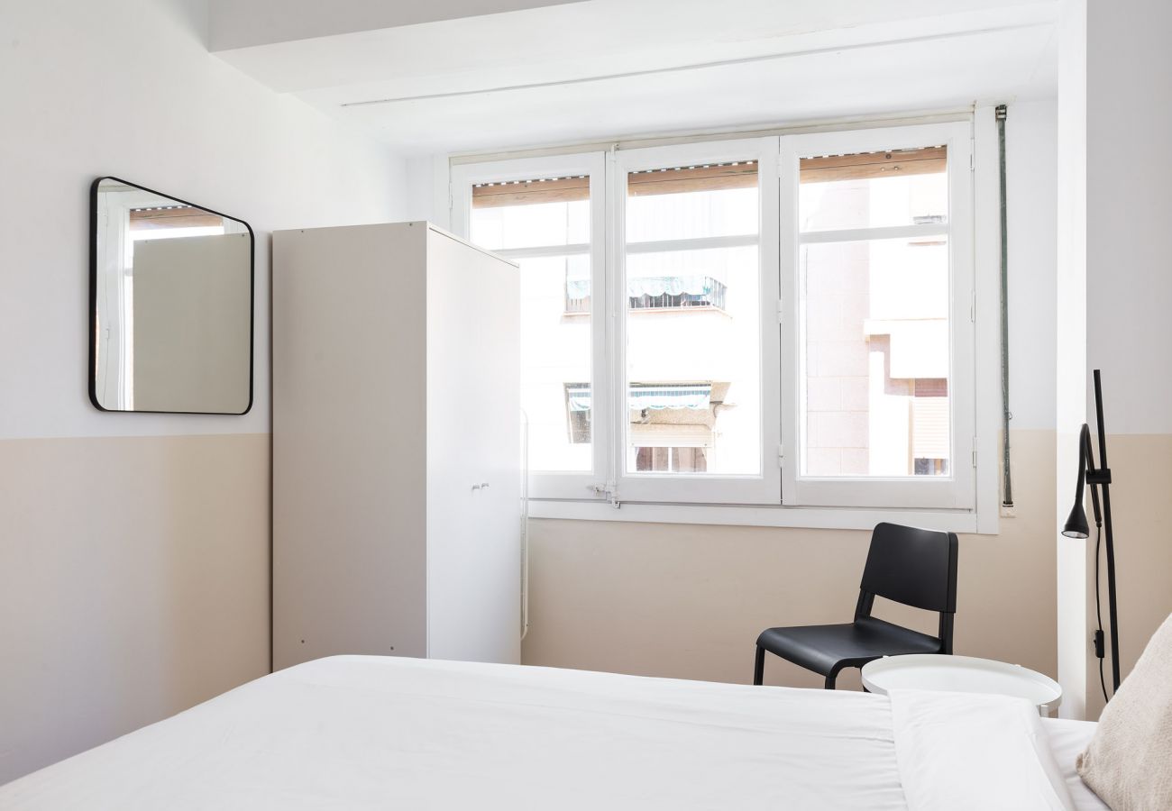 Apartamento en Hospitalet de Llobregat - Olala Santiago Apartment 2.2 | 16 min. Pl. España