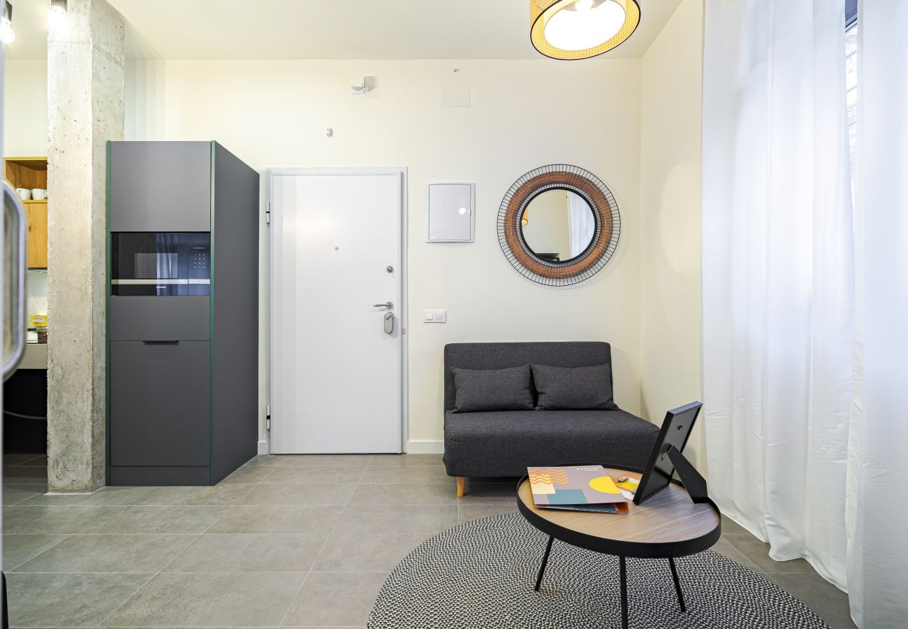 Apartamento en Madrid - Color Apartment (5 guests)