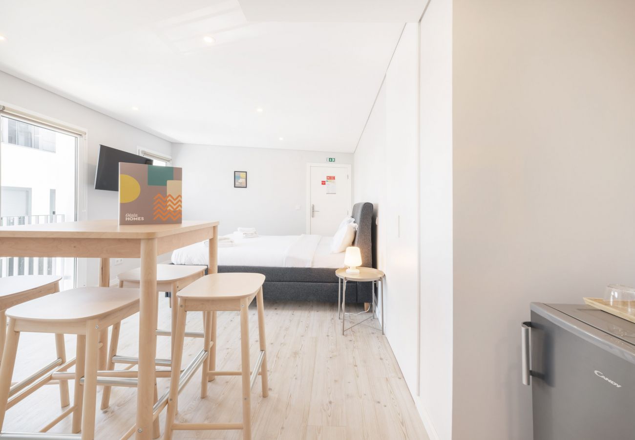 Alquiler por habitaciones en Lisboa ciudad - Olala Lisbon Oriente Suites - Triple Room
