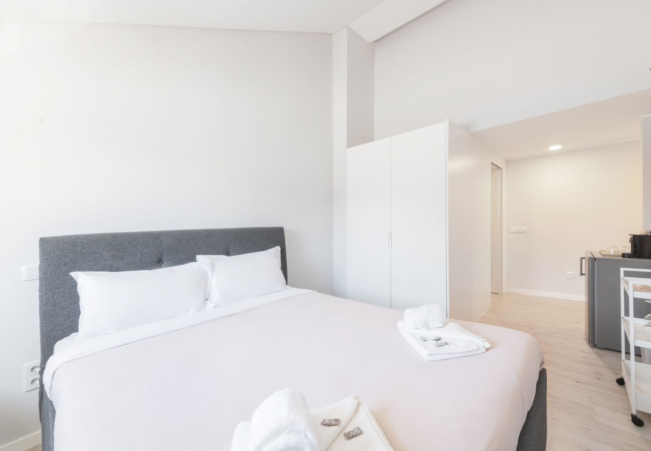 Alquiler por habitaciones en Lisboa ciudad - Olala Lisbon Oriente Suites III 2-2
