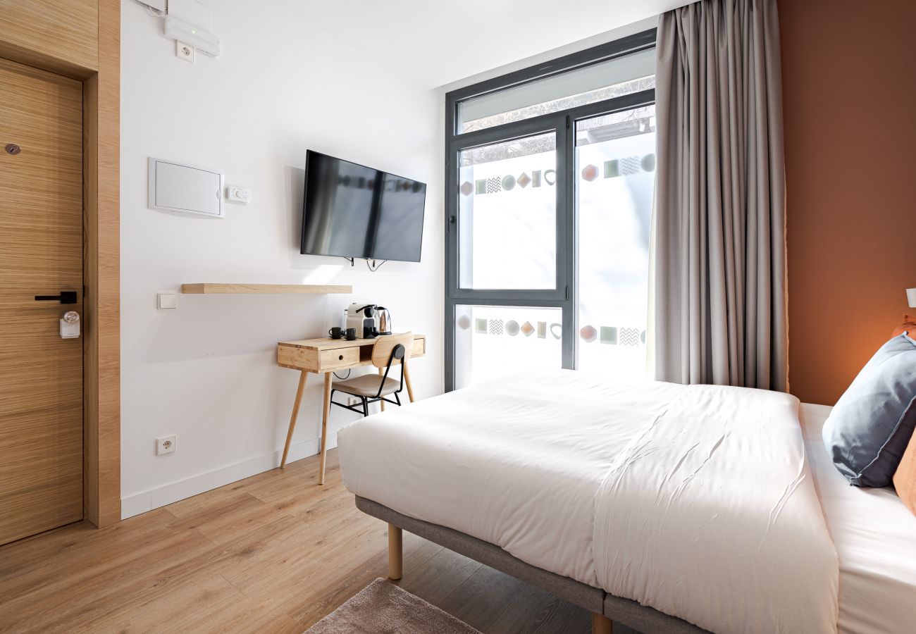 Alquiler por habitaciones en Madrid - Olala Vallecas Mini Hotel 1