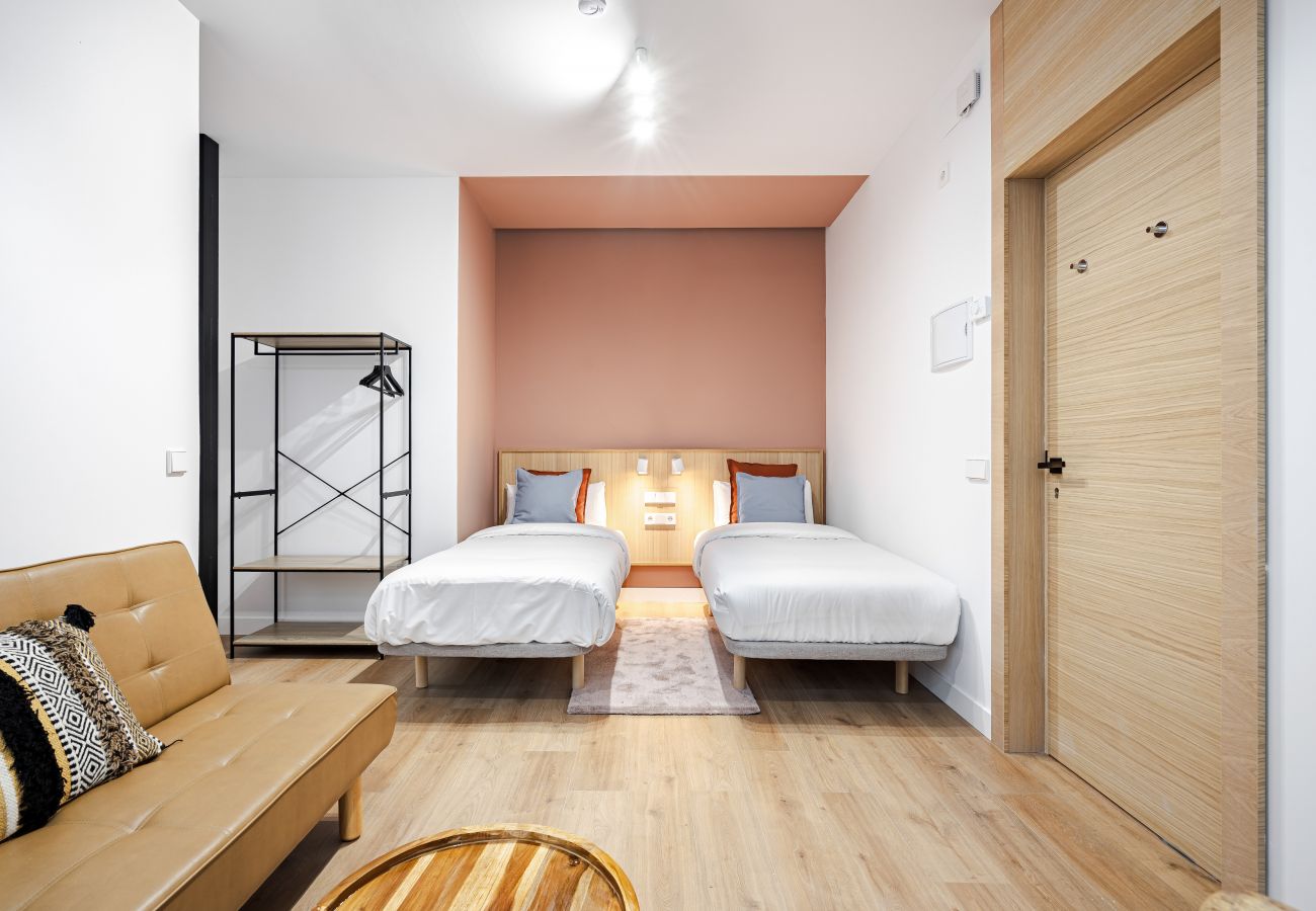 Alquiler por habitaciones en Madrid - Vallecas Suites - Twin Room