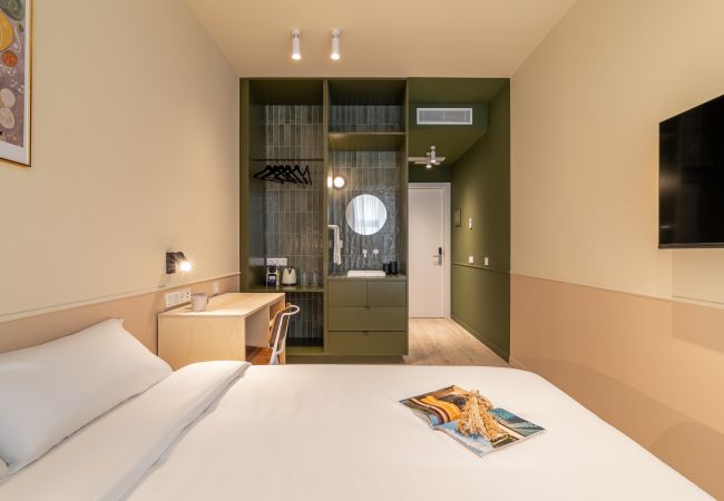 Alquiler por habitaciones en Hospitalet de Llobregat - Olala La Florida - Double Suite
