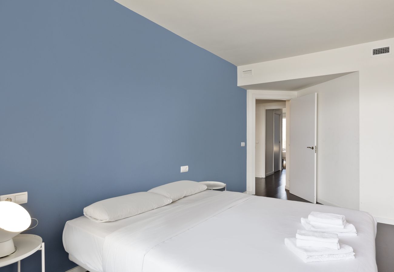 Appartement à San Adrián de Besós - Olala Port Forum 3-Bedroom Apartment with Balcony