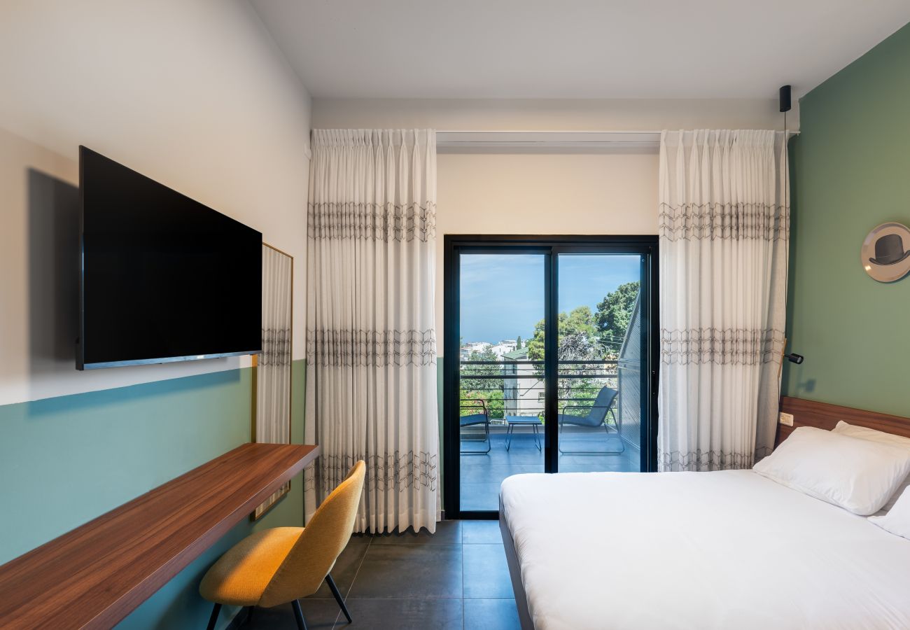 Chambres d'hôtes à Haifa - Olala Carmel Suite Double Room with Balcony