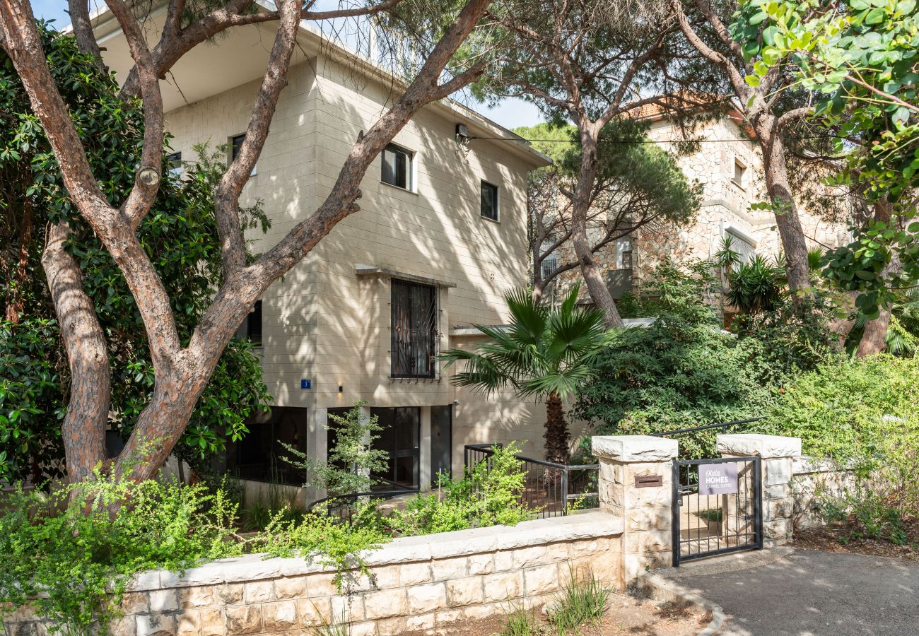 Chambres d'hôtes à Haifa - Olala Carmel Suite Triple Room with Balcony
