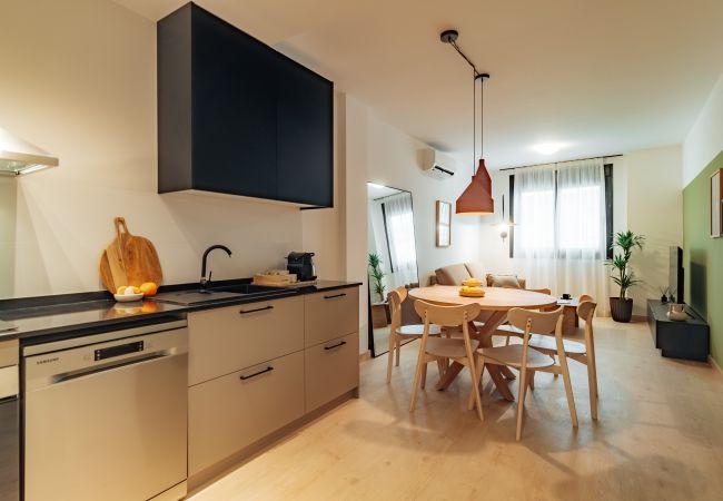 Appartement à Seville - Los Olivos by Olala Homes - 2 Bedroom Apartment with Patio