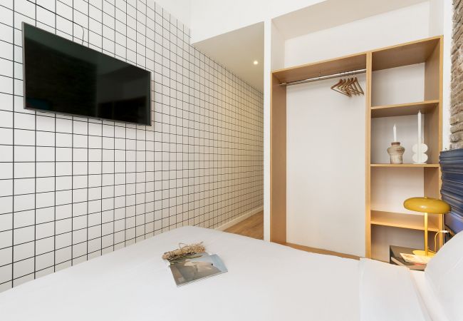 Quarto em Hospitalet de Llobregat - Arte Suites - Double Room | Private Patio