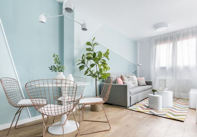 Apartamento em Madrid - Color Apartment with Terrace