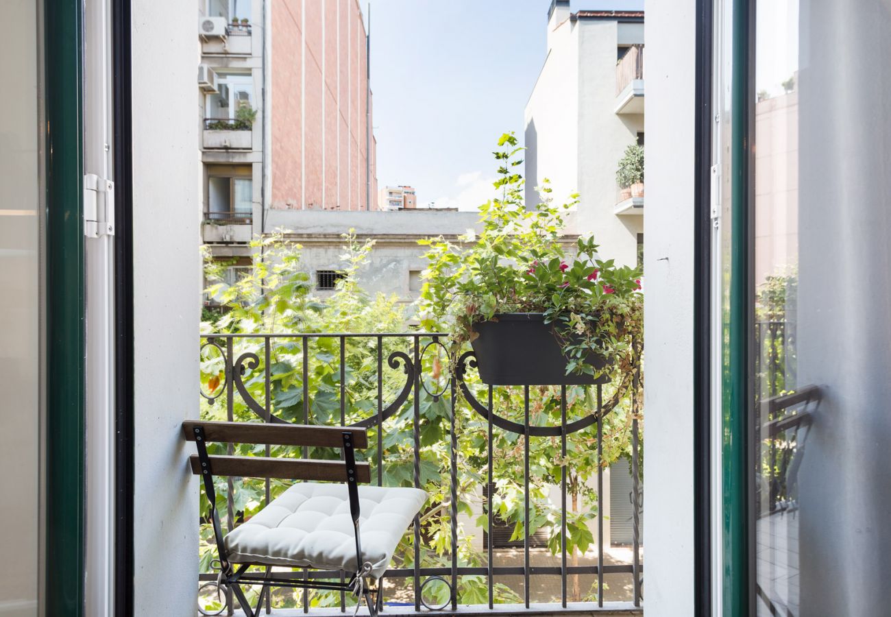 Apartment in Hospitalet de Llobregat - Olala Design Apartment 1.4 | 10m Pl.España