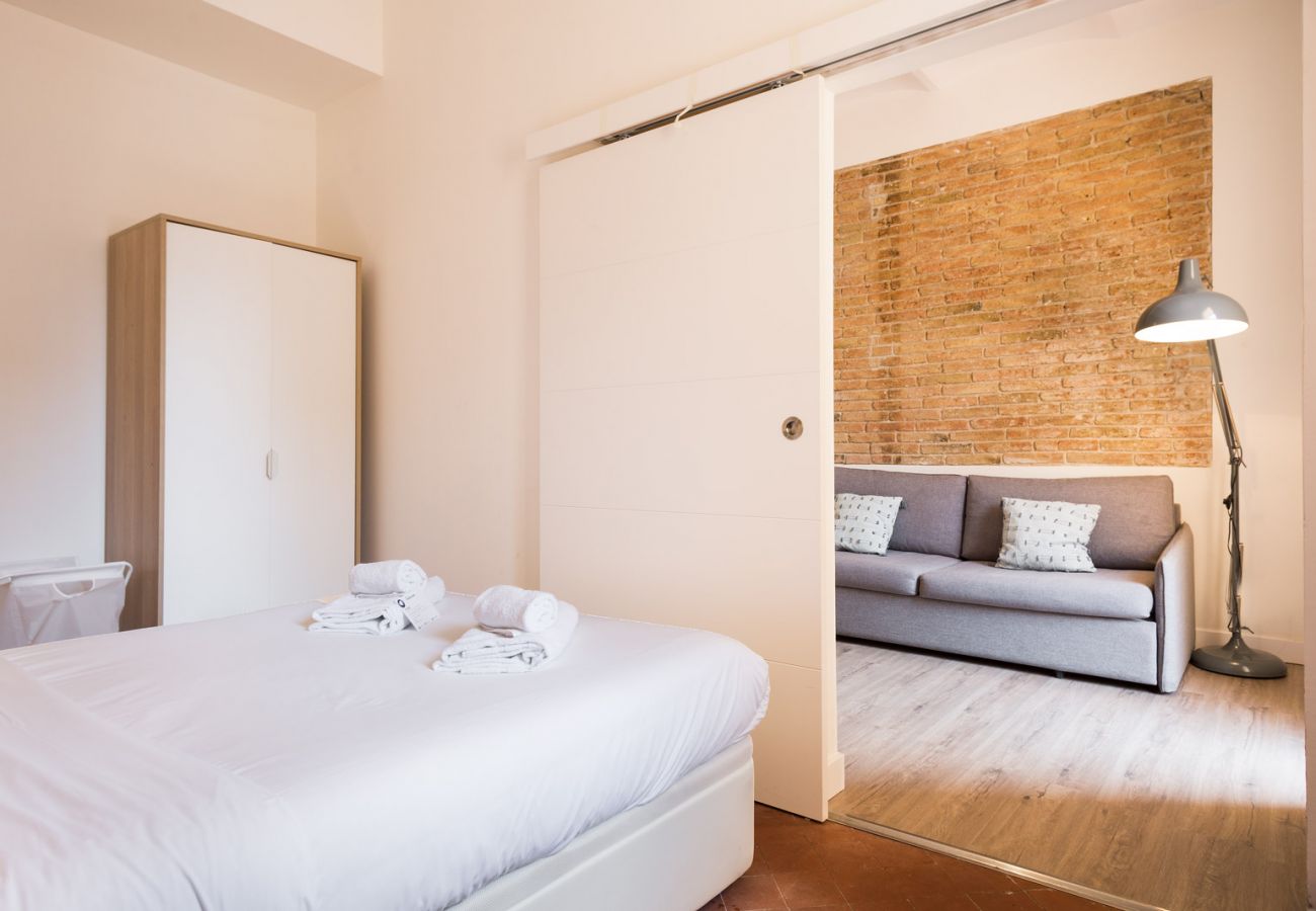 Apartment in Hospitalet de Llobregat - Olala Design Apartment 1.3|Terrace|10m Pl.España