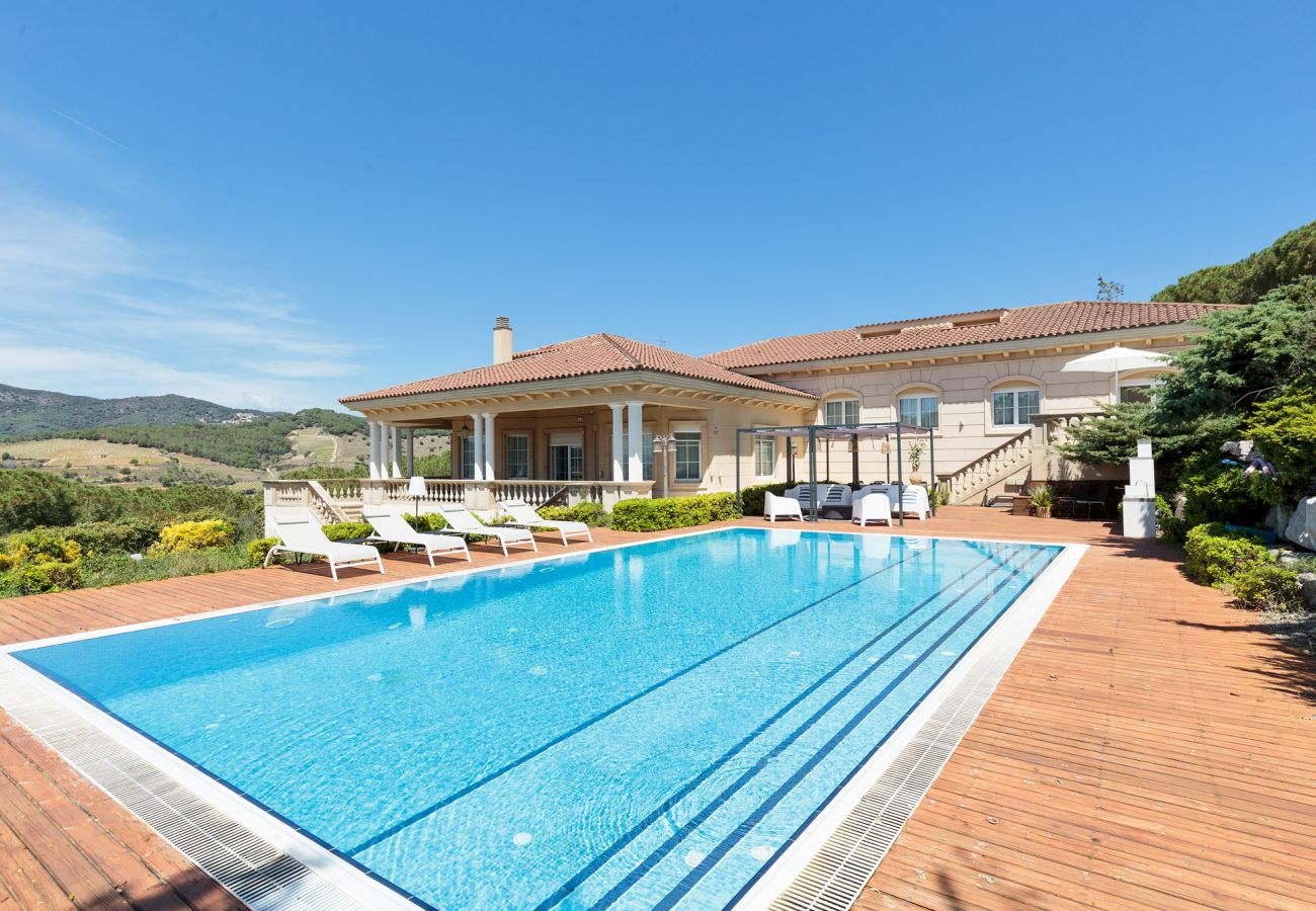 Villa in Teia - Olala Sea&City View Family Villa | 5000m2 garden