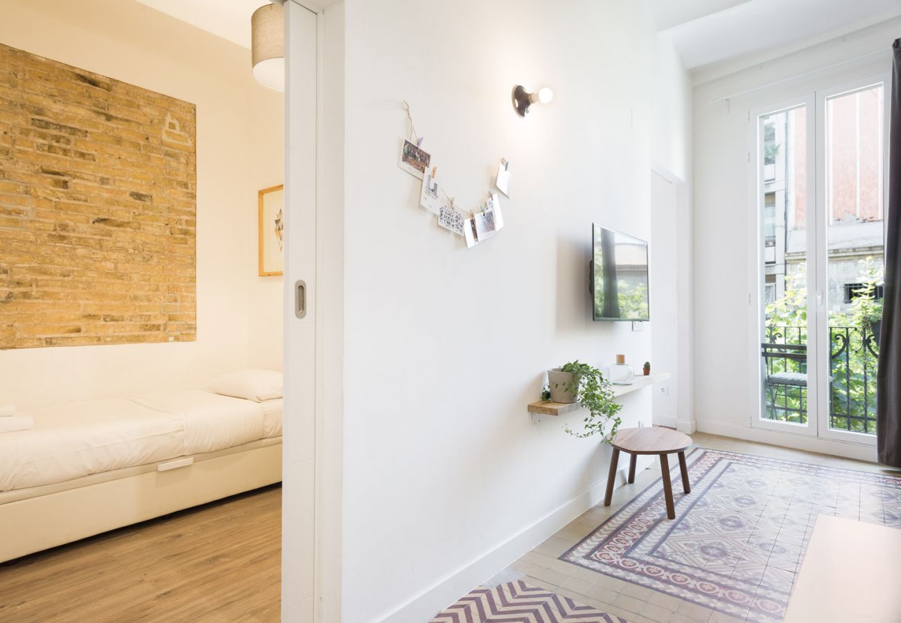 Apartment in Hospitalet de Llobregat - Olala Design Apartment 3.4 | 10m Pl.España