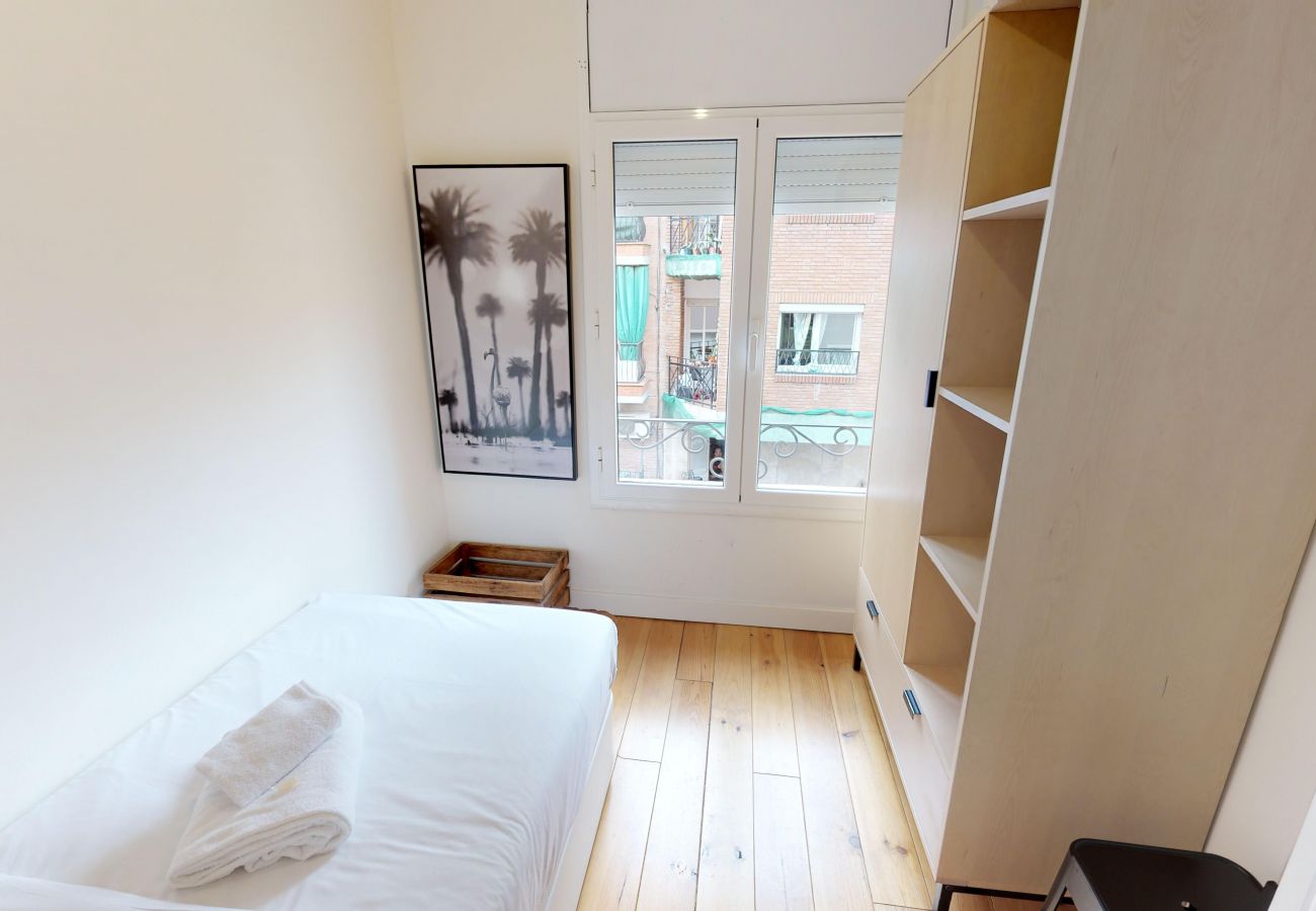 Apartment in Hospitalet de Llobregat - Olala WOW apartment 2.2