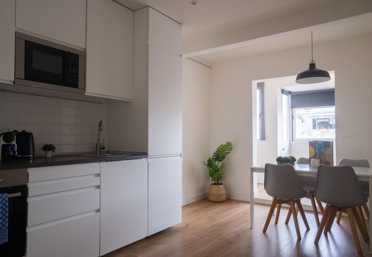 Apartment in Hospitalet de Llobregat - Olala Vibe Apartment 4.2 w/Terrace