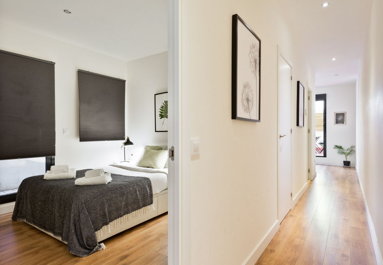 Apartment in Hospitalet de Llobregat - Olala Urban Chill Flat 5.3 I Balcony