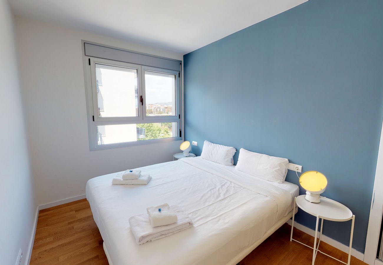Apartment in Sant Adria de Besós - Olala Port Forum Apartment 5.3