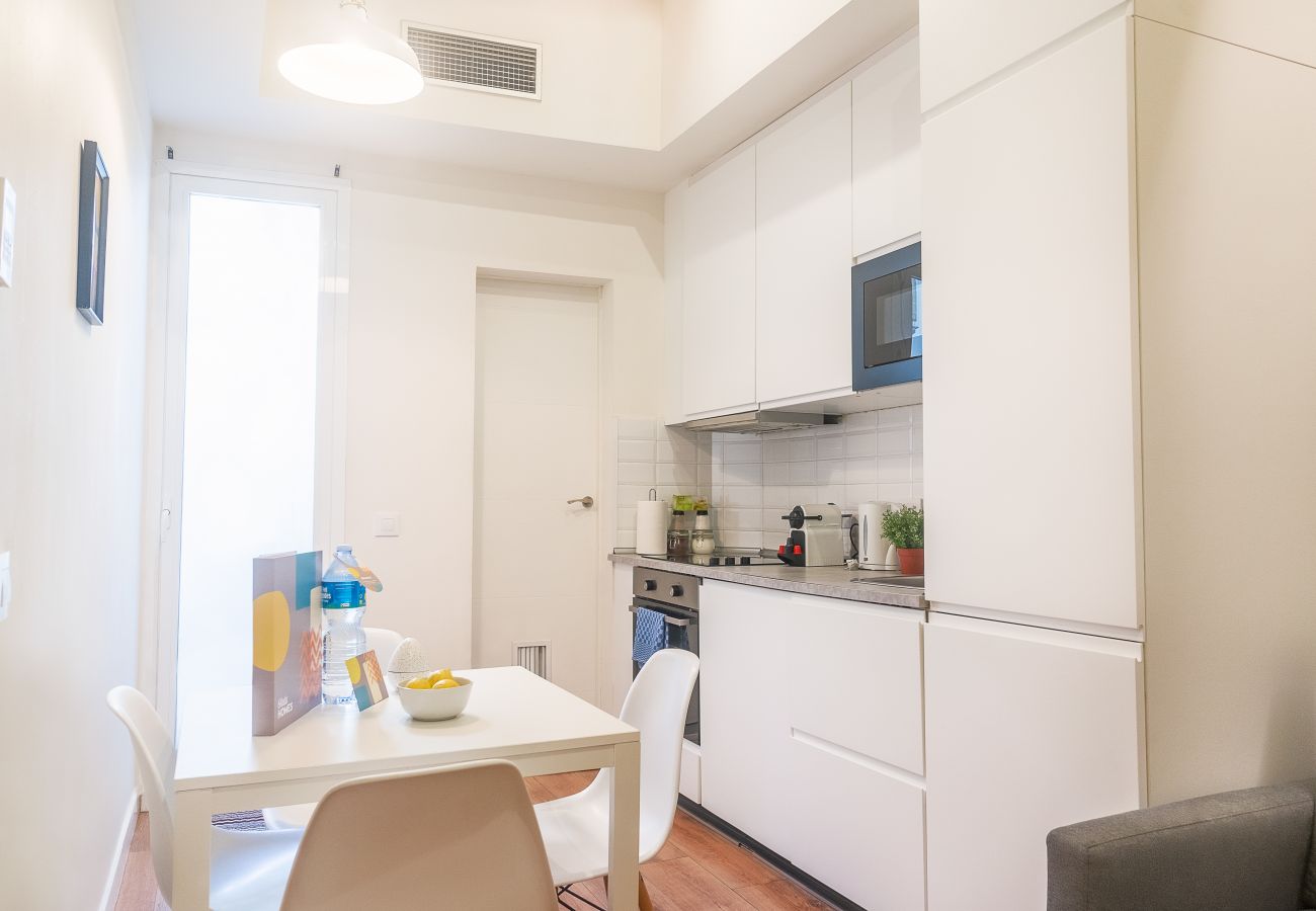 Apartment in Hospitalet de Llobregat - Olala Vibe Apartment Ground Floor