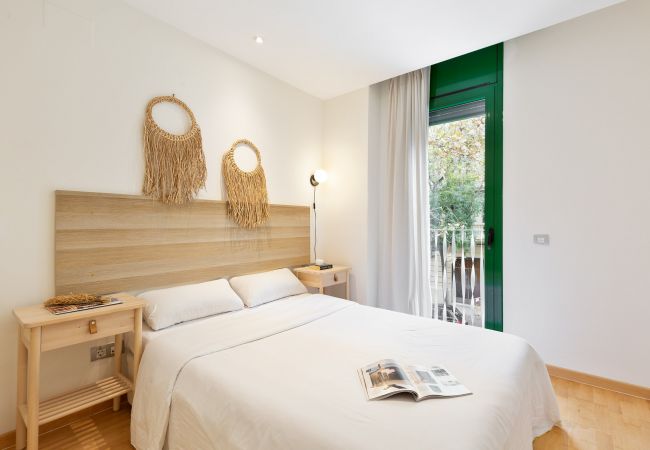 Apartment in Barcelona - Cozy 2BR Rambla Poble Nou / Beach