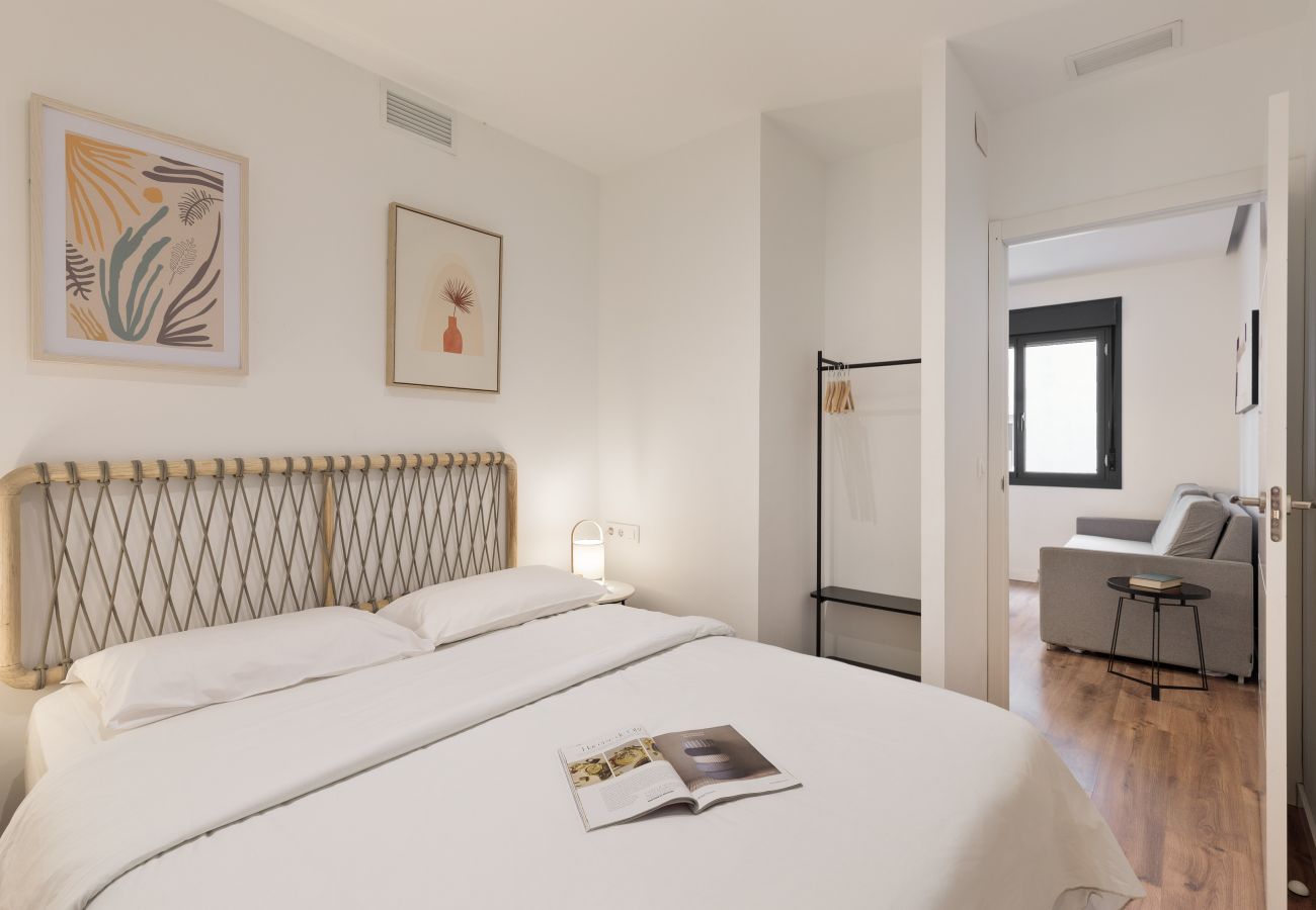 Apartment in Hospitalet de Llobregat - Olala Urban Chill 2-Bedroom Apartment | Balcony