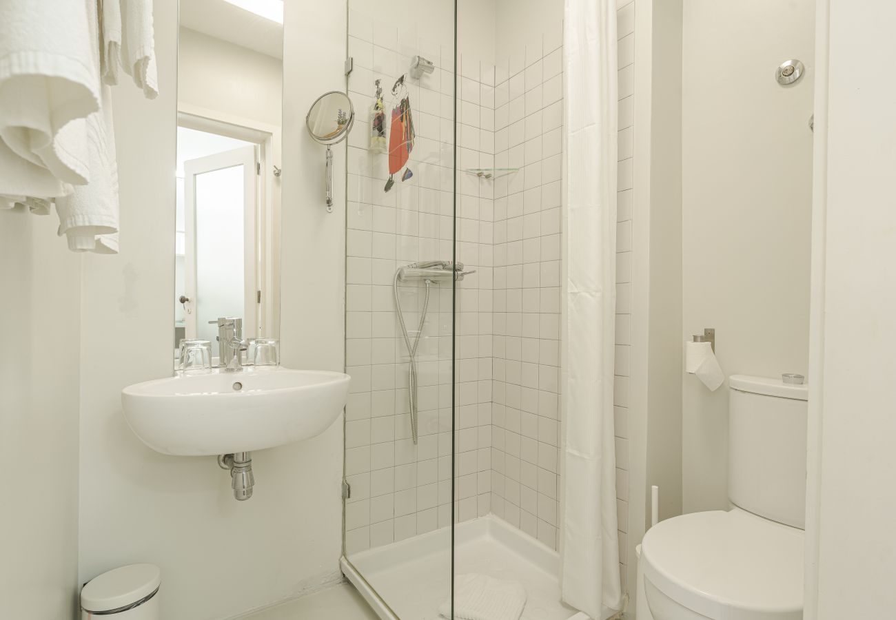 Rent by room in Porto - Olala Cosme Apartment 0.1 (Zaha) 