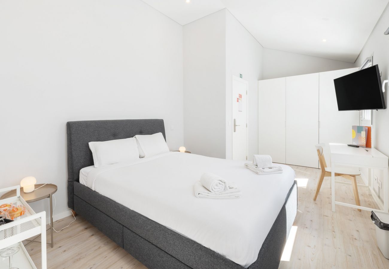 Rent by room in Lisbon - Olala Lisbon Oriente Suites I 2-1