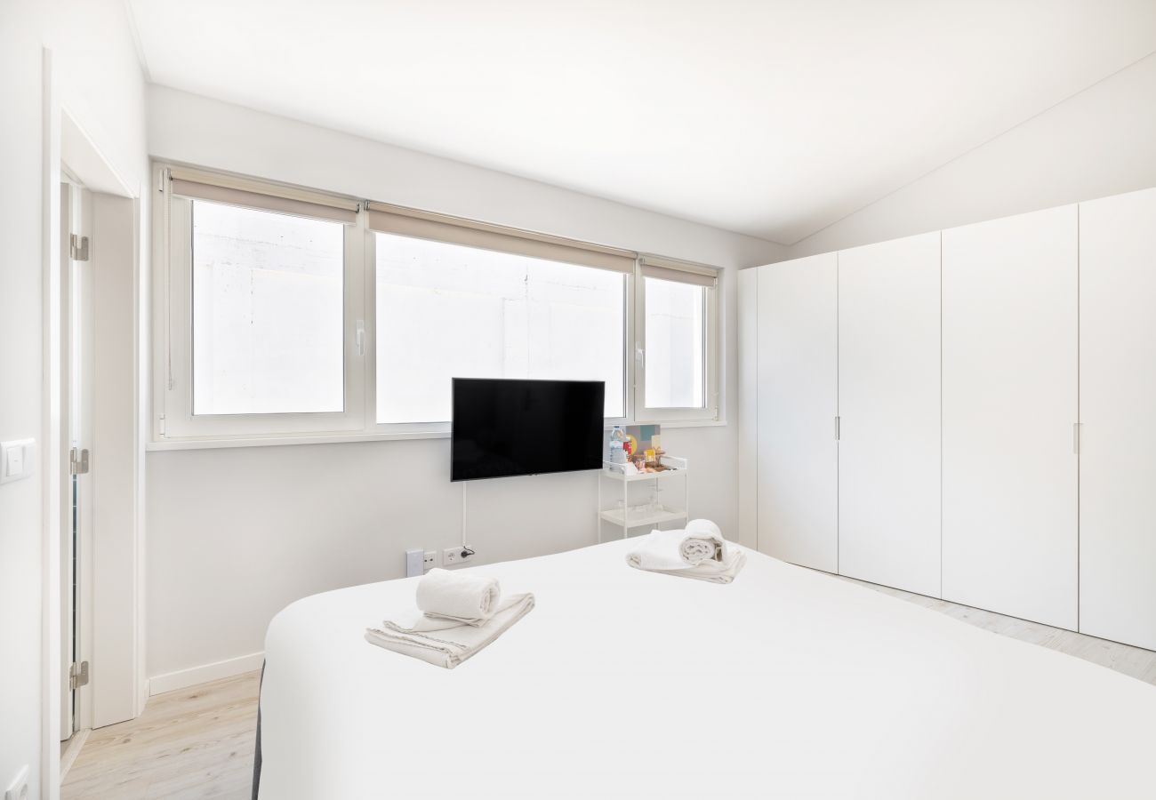 Rent by room in Lisbon - Olala Lisbon Oriente Suites C.2.1