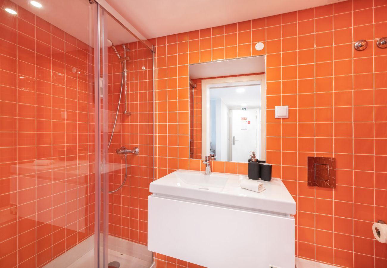 Rent by room in Lisbon - Olala Lisbon Oriente Suites III 2-2