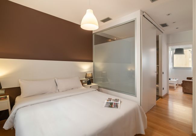 Apartment in Barcelona - Olala Casanova - One Bedroom Apartment