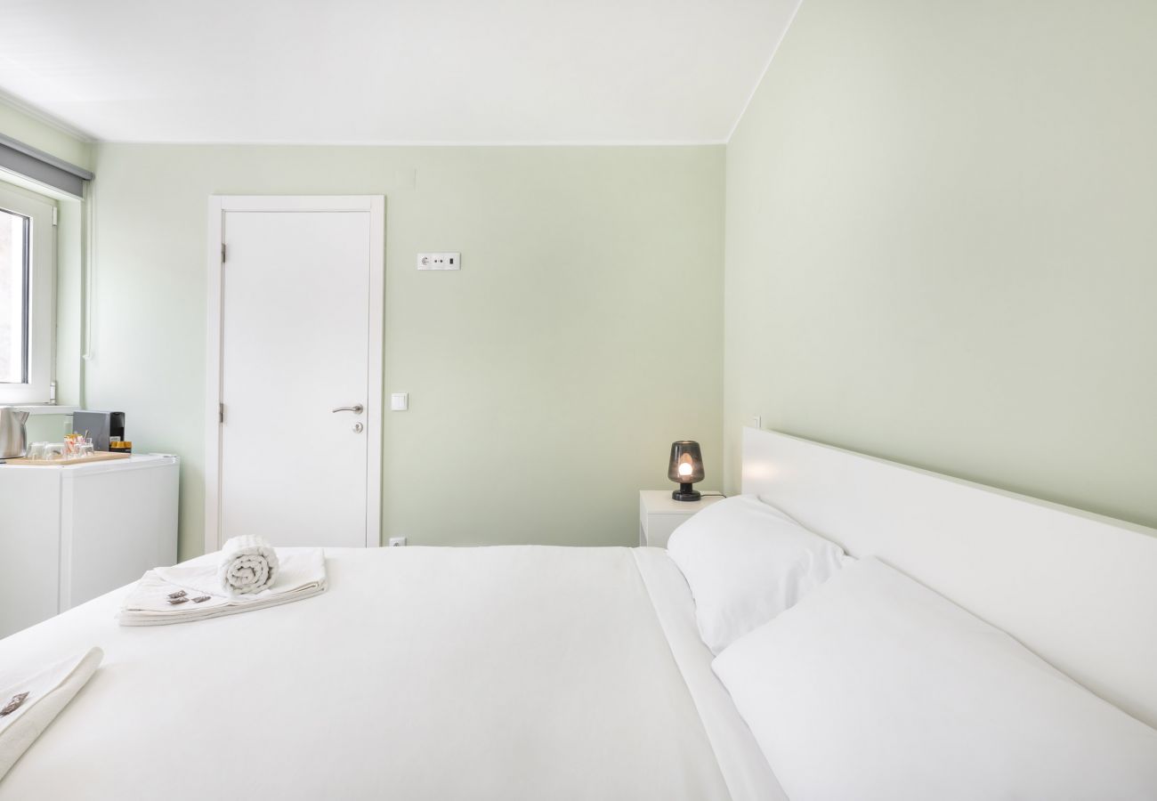 Rent by room in Lisbon -  Olala Lisbon Oriente Suites A.1.2