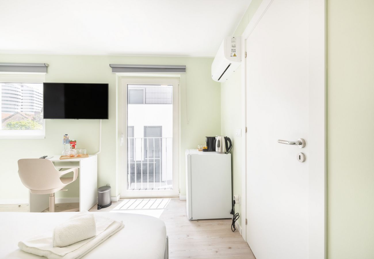 Rent by room in Lisbon - Olala Lisbon Oriente Suites III 1-2