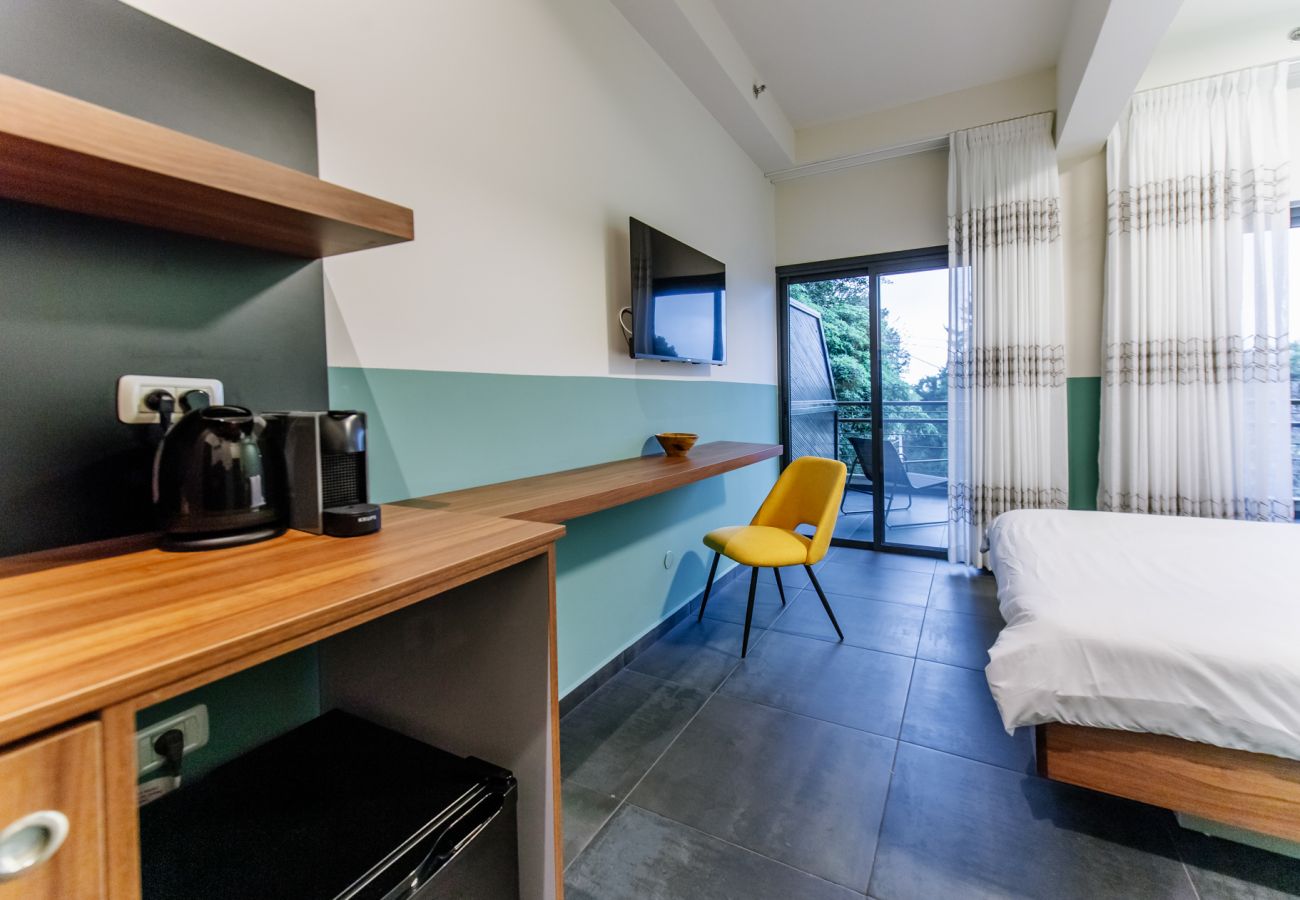 Rent by room in Haifa - Olala Carmel Suite 2.3 