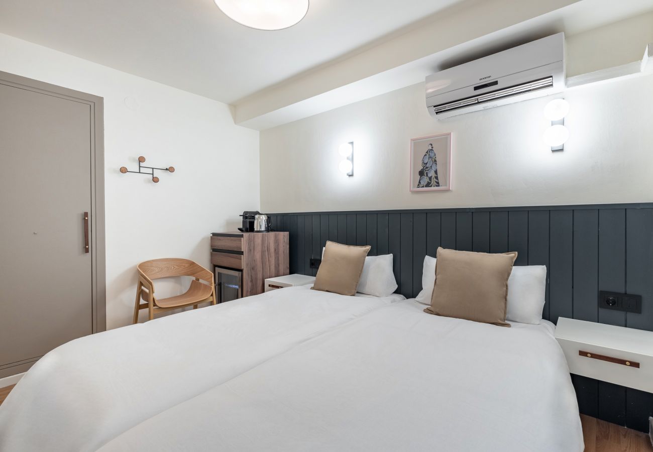 Rent by room in Granada - Olala Granada Suite - Twin Room