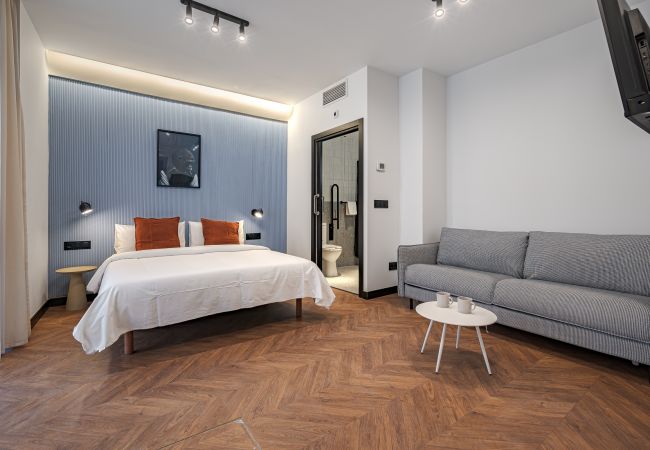 Rent by room in Madrid - Style Suites - Quadruple Accessible 