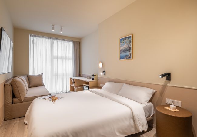 Rent by room in Hospitalet de Llobregat - Olala La Florida -  Quadruple Suite
