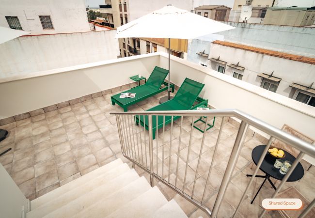 Apartment in Seville - Los Olivos - 2 Bedroom Apartment with Patio